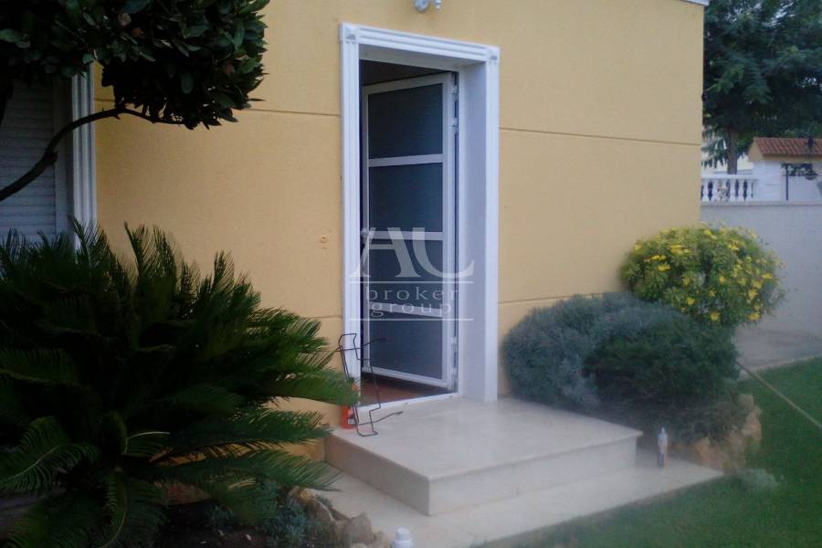 Venta - Chalet / Casa de campo - Aspe  - Aspe