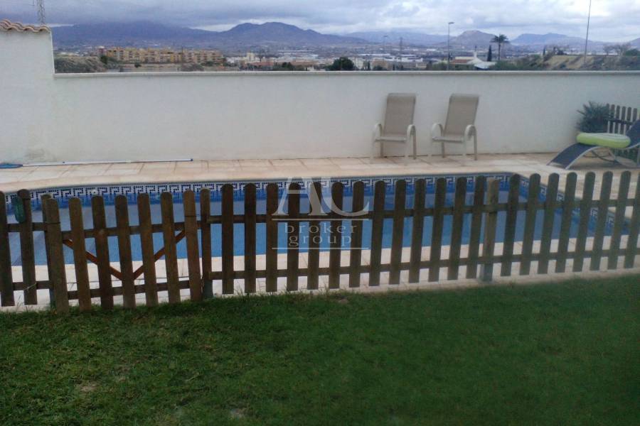 Venta - Chalet / Casa de campo - Aspe  - Aspe