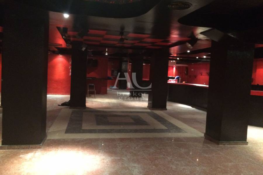 Venta - Local comercial - Arenales del Sol