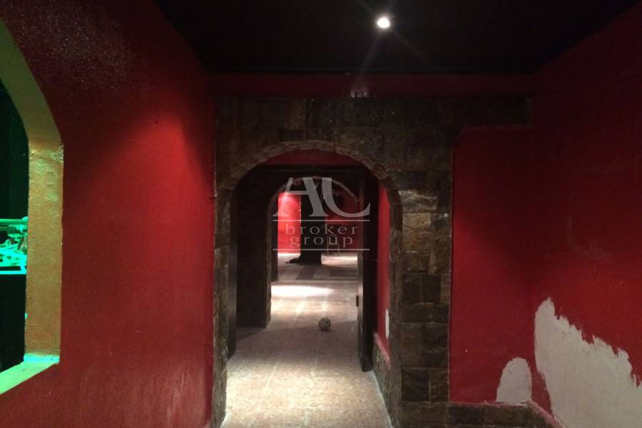 Venta - Local comercial - Arenales del Sol