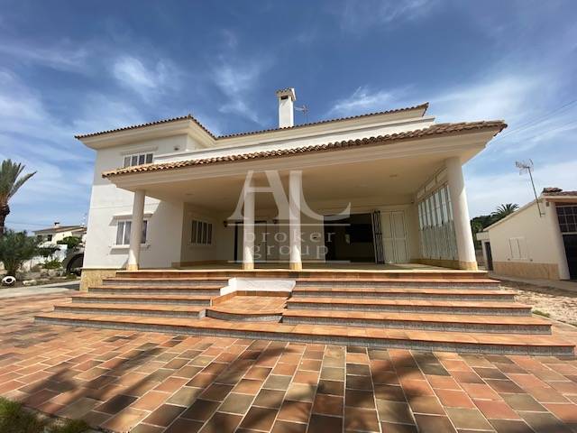 Venta - Chalet / Casa de campo - Elche - Camino viejo Santa Pola