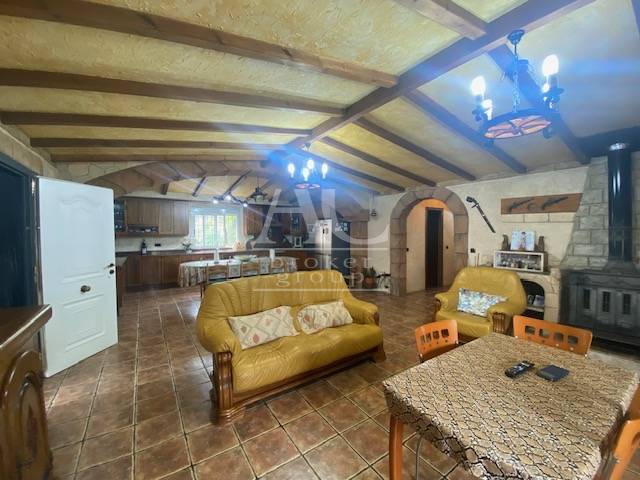 Venta - Chalet / Casa de campo - Hondón de las Nieves