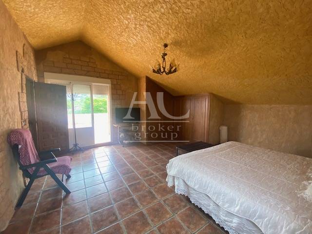 Venta - Chalet / Casa de campo - Hondón de las Nieves