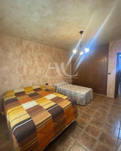 Venta - Chalet / Casa de campo - Hondón de las Nieves