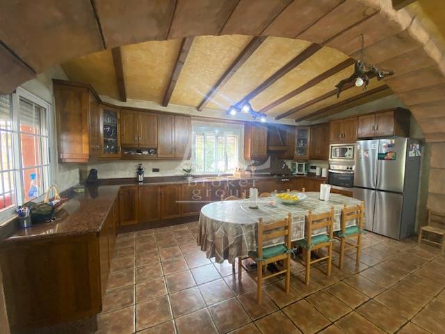 Venta - Chalet / Casa de campo - Hondón de las Nieves