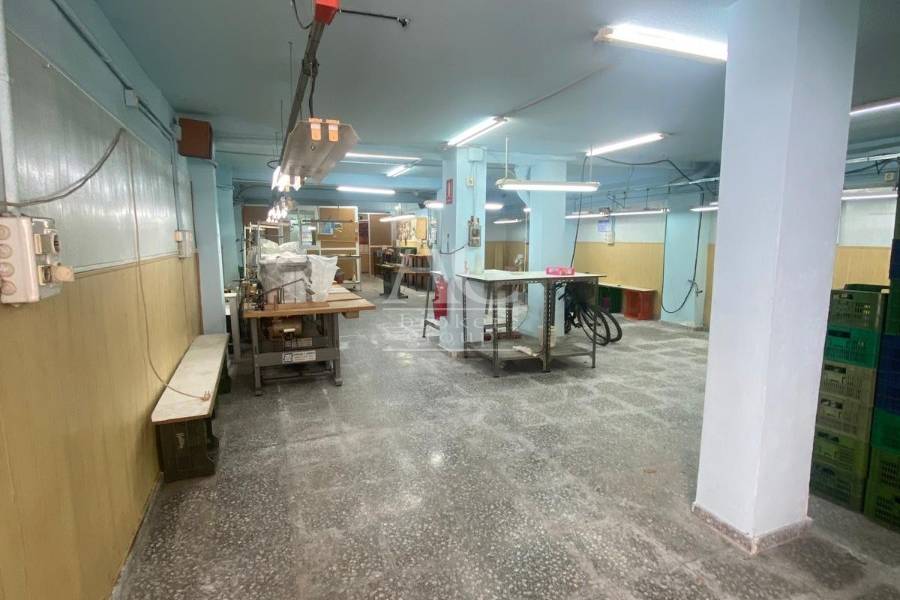Venta - Local comercial - Elche - Plaza Madrid
