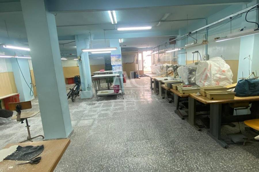 Venta - Local comercial - Elche - Plaza Madrid