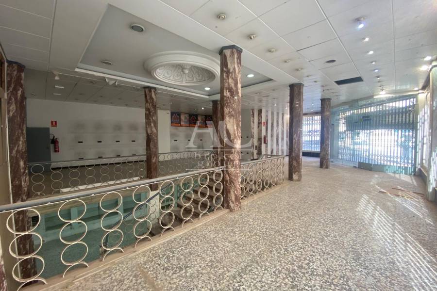 Venta - Local comercial - Elche - Puente de la Virgen