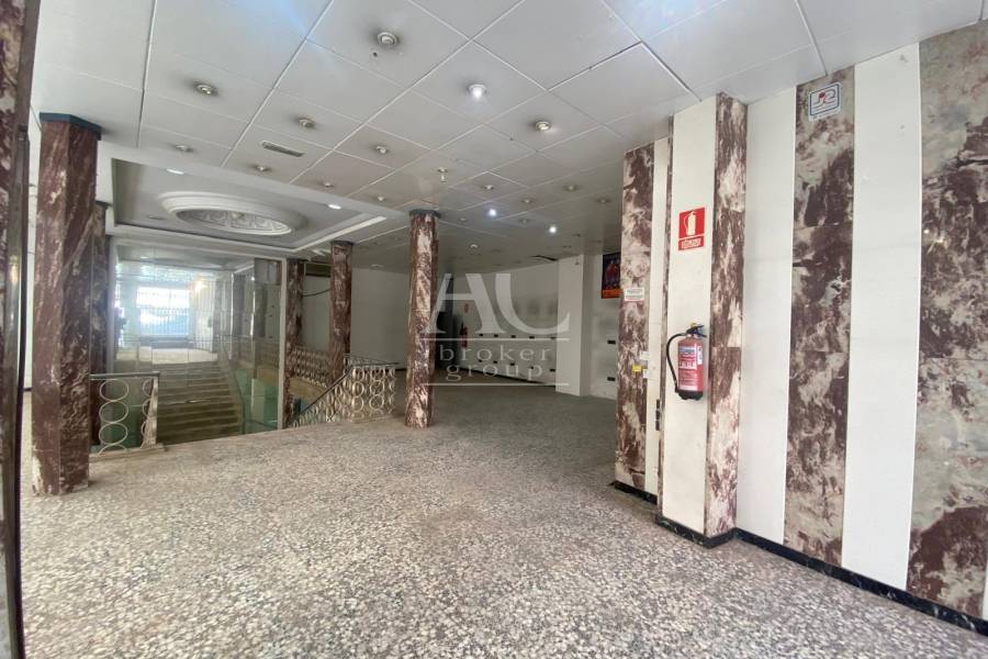 Venta - Local comercial - Elche - Puente de la Virgen