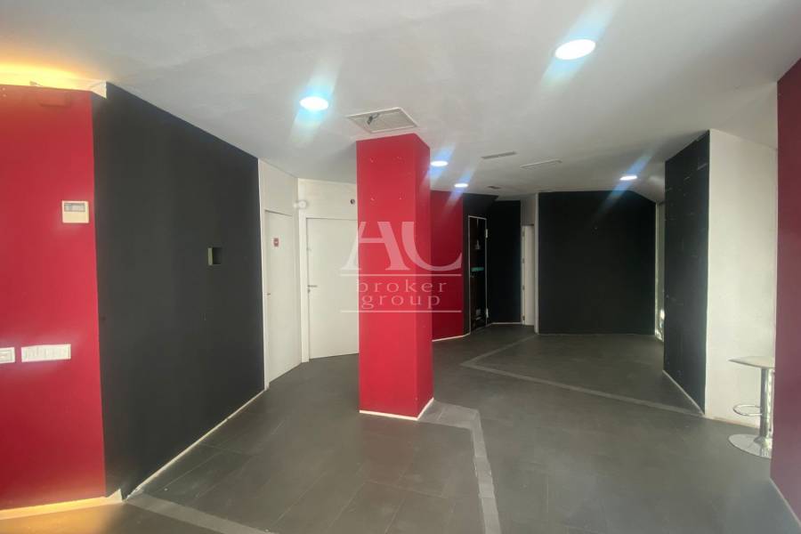 Alquiler - Local comercial - Elche - Centro