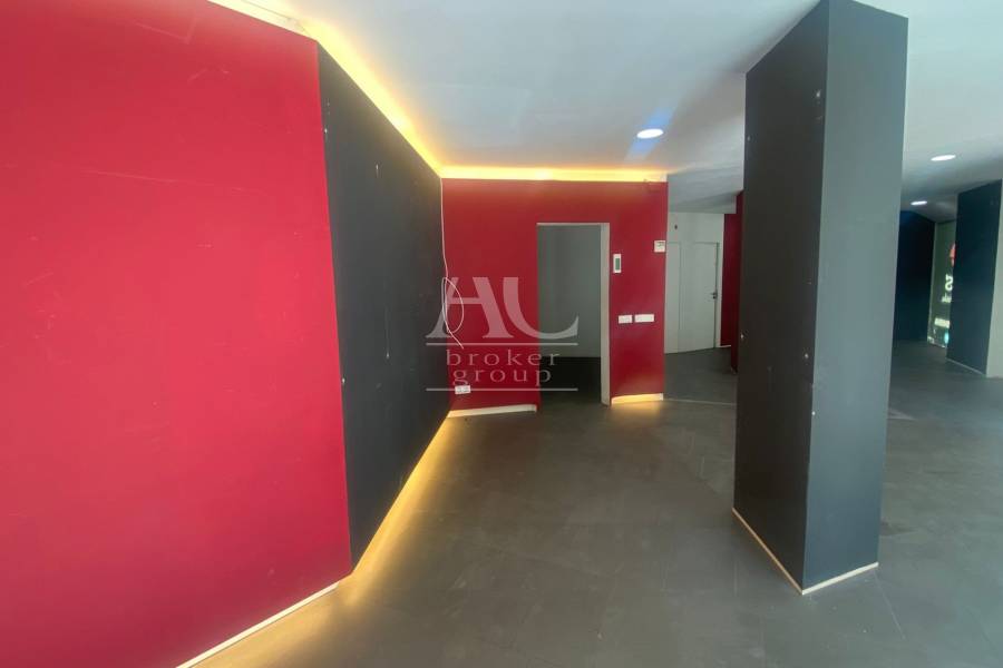 Alquiler - Local comercial - Elche - Centro