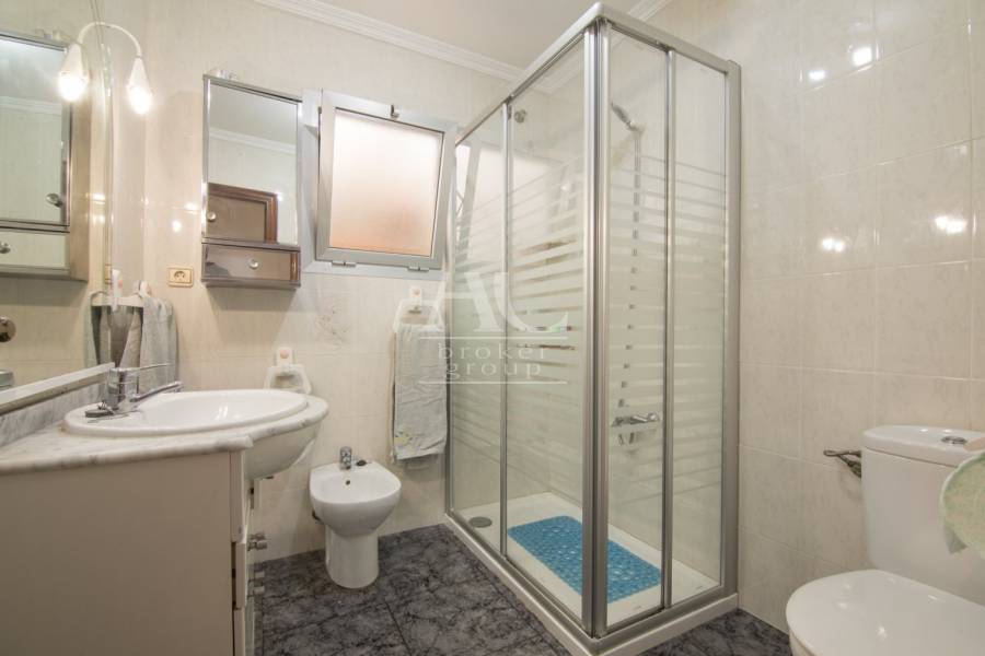 Venta - Vivienda unifamiliar - Elche - Plaza Barcelona