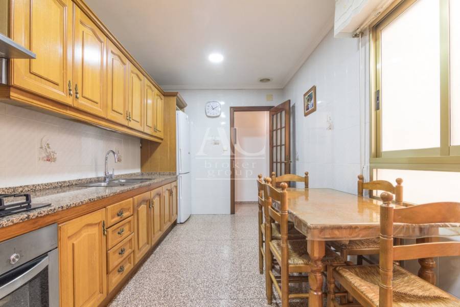 Venta - Vivienda unifamiliar - Elche - Plaza Barcelona