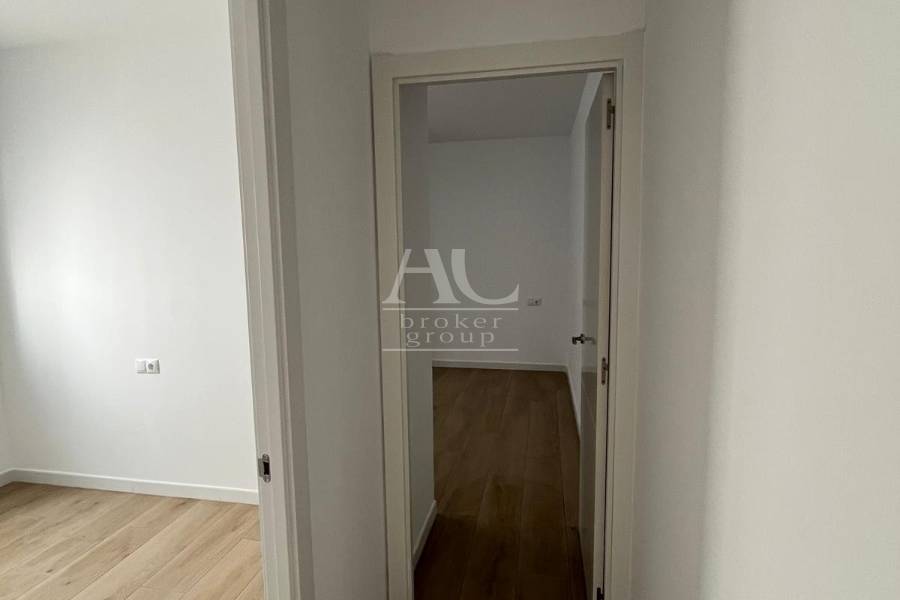 Venta - Vivienda unifamiliar - Elche - Avenida de la Libertad