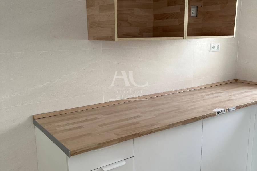 Venta - Vivienda unifamiliar - Elche - Avenida de la Libertad