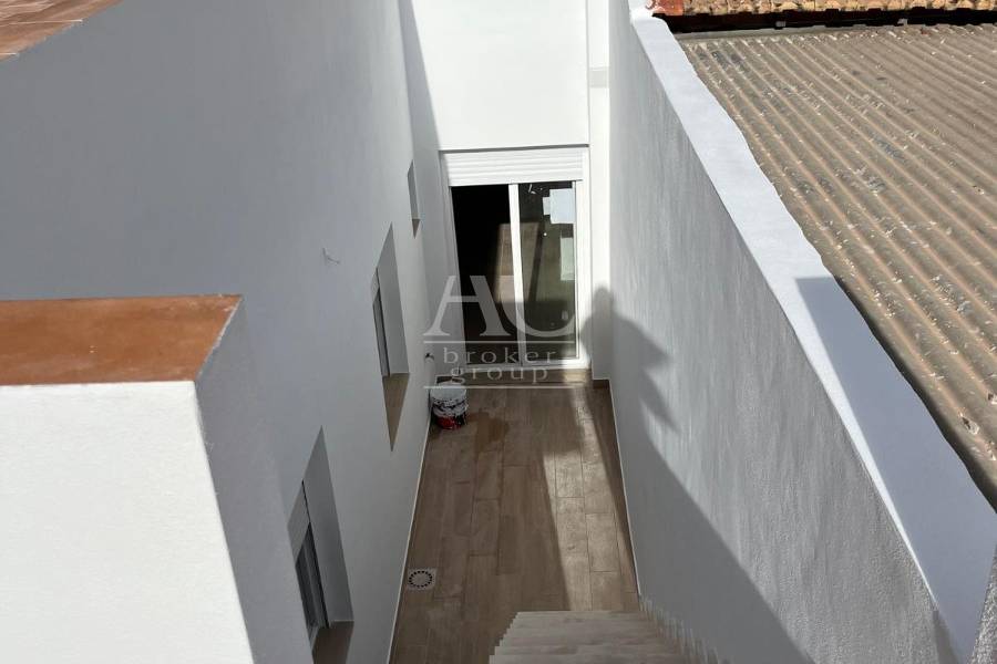 Venta - Vivienda unifamiliar - Elche - Avenida de la Libertad