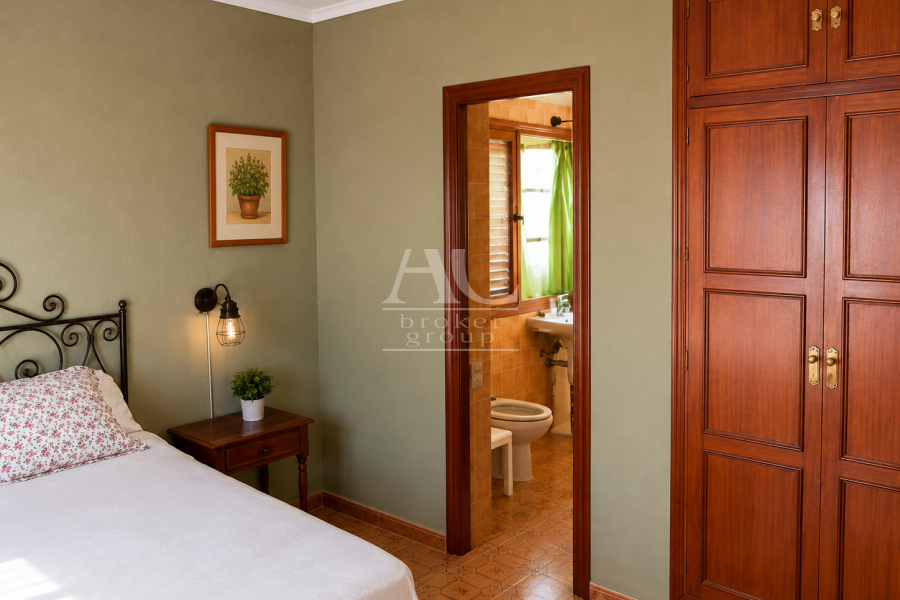 Venta - Chalet / Casa de campo - Elche - Ciudad Jardín 