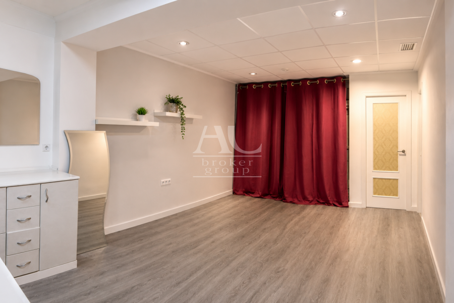 Venta - Local comercial - Elche - Avenida de Novelda