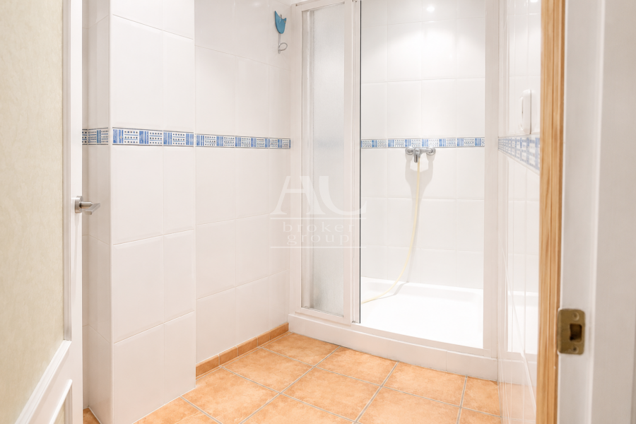 Venta - Local comercial - Elche - Avenida de Novelda