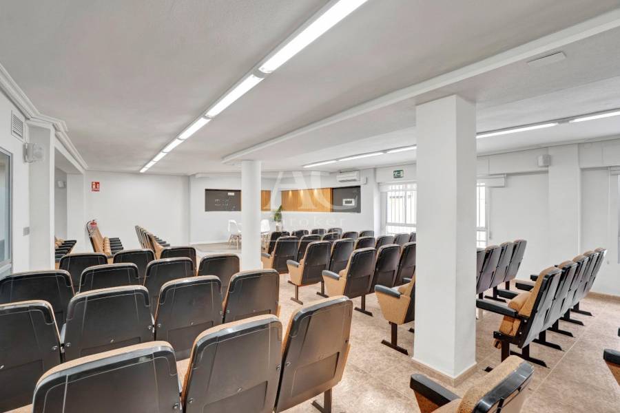 Venta - Local comercial - Elche - Camino de los Magros